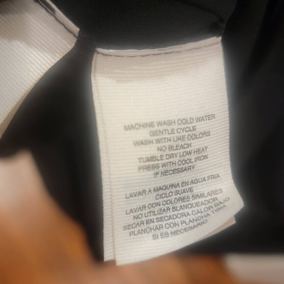 NWOT - Rachel Roy Black V-Neck Sleeveless Shift Dress Trapeze | Size 1X - Picture 4 of 4